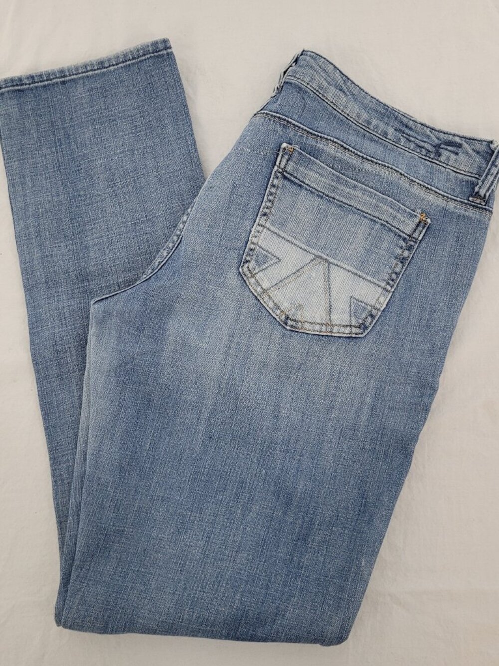American Eagle Live Your Life Straight Leg Light Wash Jeans Women's 12